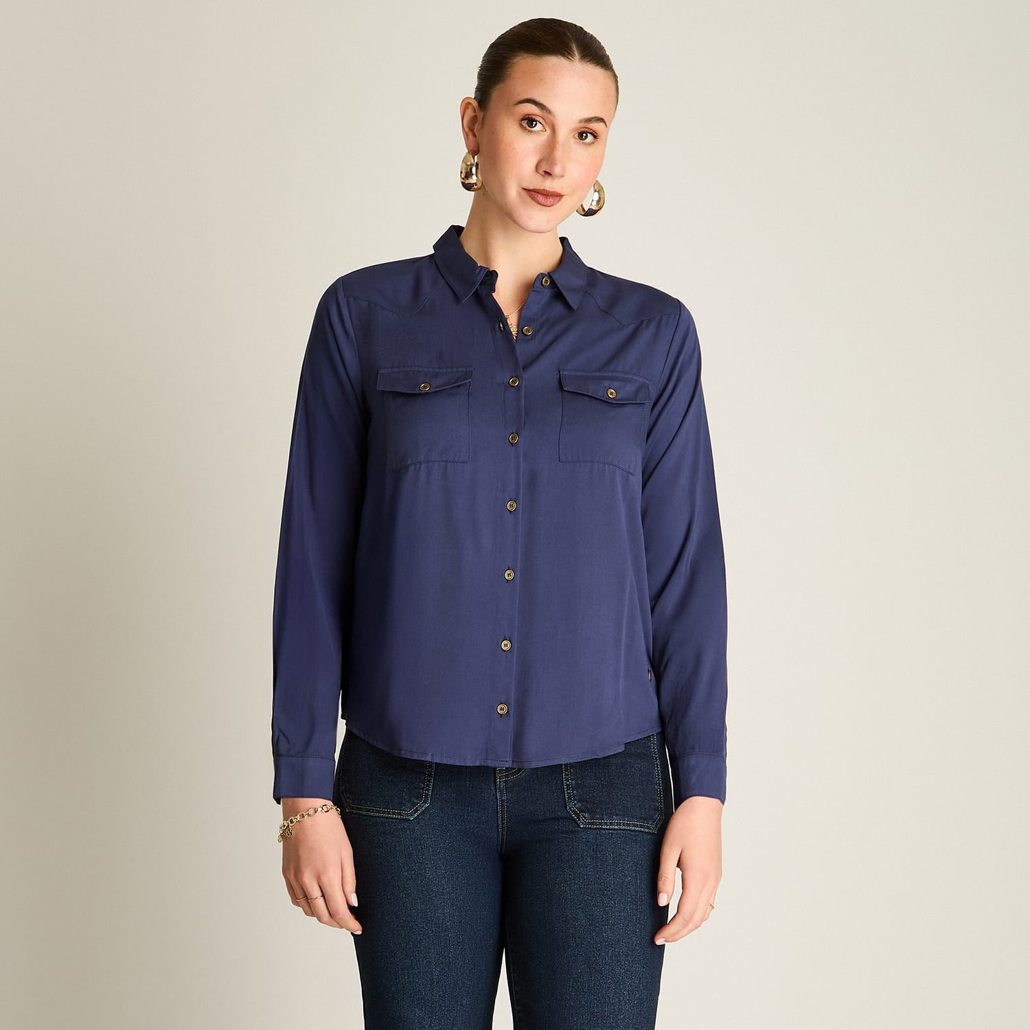 Blusa Azul Manga Larga Elasticidad Baja Sin Forro Calce Normal Tela Punto Y Plano